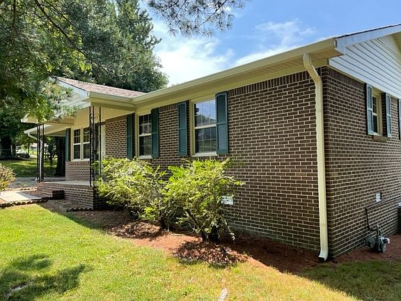 5th image of 50 Westwood Ct