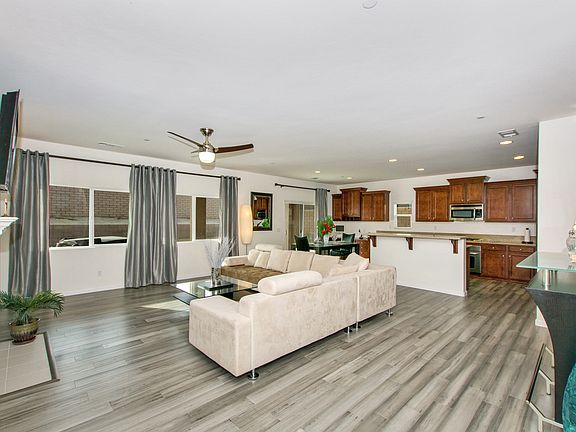 4th image of 73909 Mondrian Pl