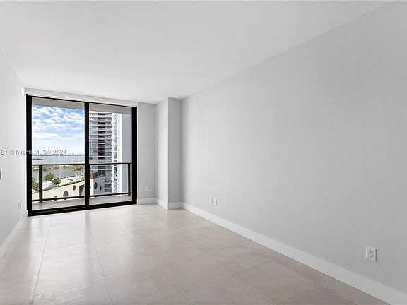 2nd image of 501 NE 31st St Unit 1105