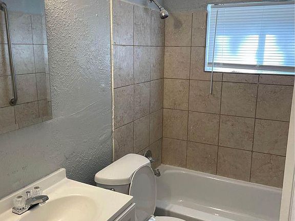 4th image of 972 Peabody Ave APT 4