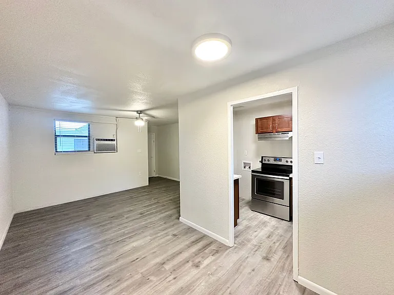 Newly Remodeled! Viewable November 8th! — Photo 6