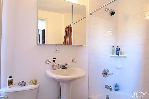 Rented by Compass | media 12