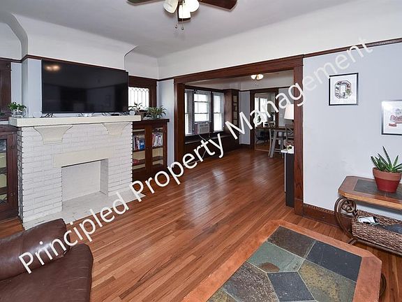 3rd image of 14628 Leonard Ave