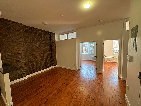 2nd image of 64 S Oxford St #2R