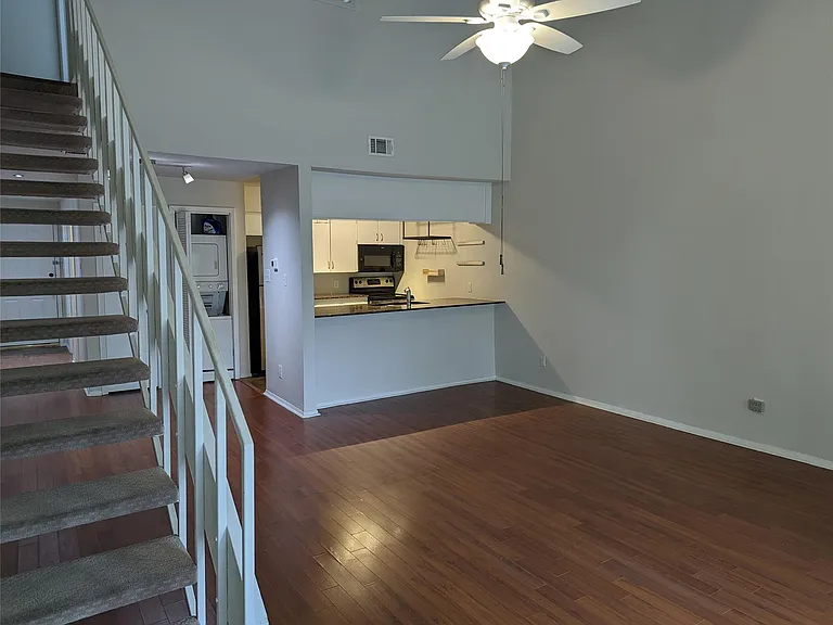 1818 S Lakeshore Blvd #36 — Photo 9