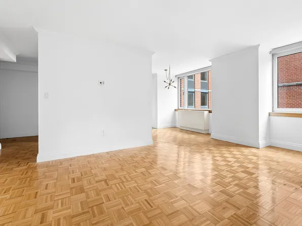 404 E 76th St, New York, NY