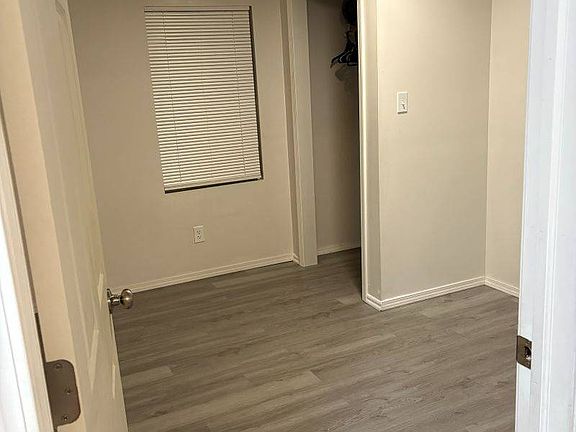 5th image of 205 E George Ave