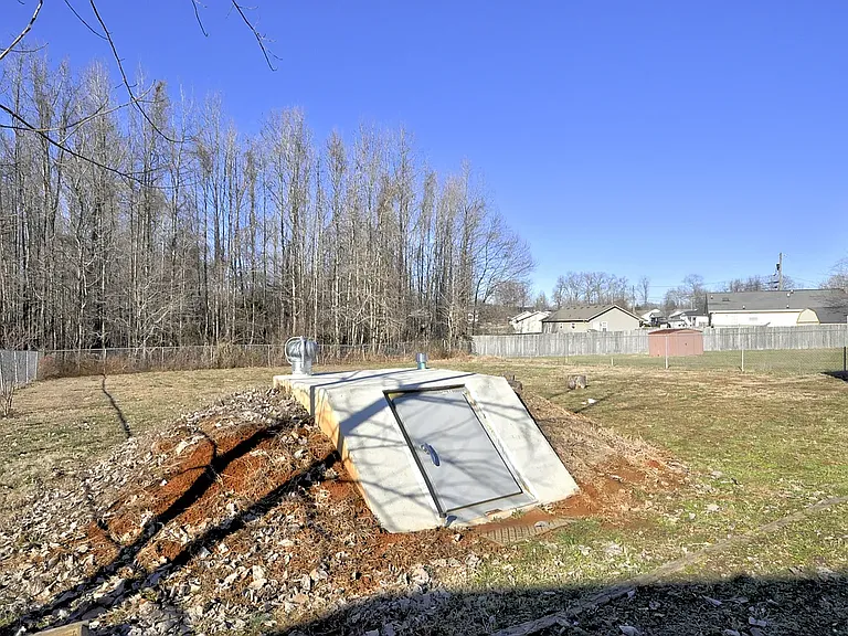 422 Woodale Dr — Photo 32