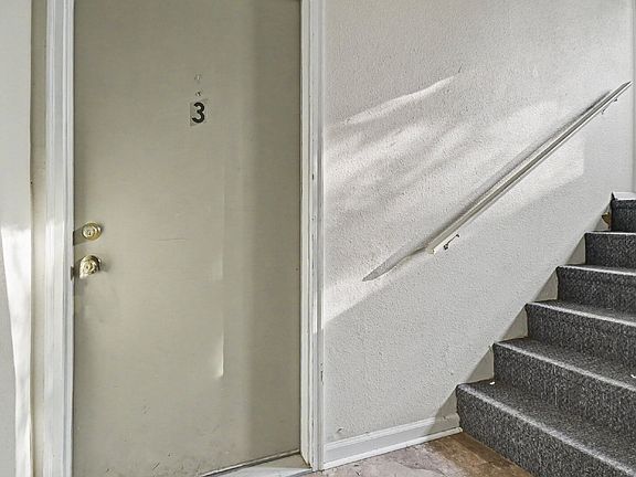 4th image of 4191 N Meridian Rd APT 3