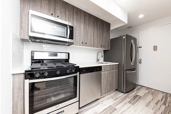 Rented by Oxford Property Group | media 7