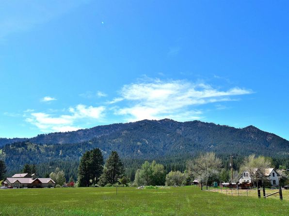 6 Basari Ests, Garden Valley, ID 83622