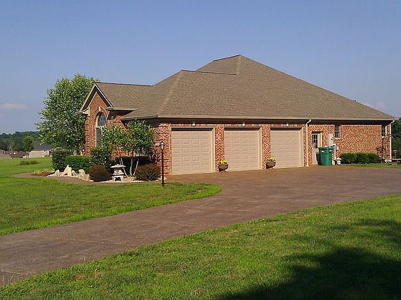 3-Car Garage