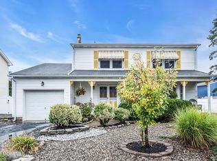 3290 Long Point Drive, Toms River, NJ 08753