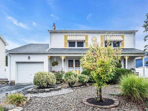 3290 Long Point Drive, Toms River, NJ 08753