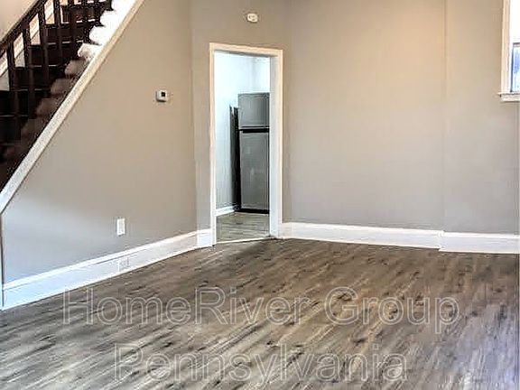 4th image of 1435 N Vogdes St