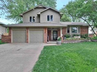 1444 N Dry Creek Cir, Derby, KS 67037