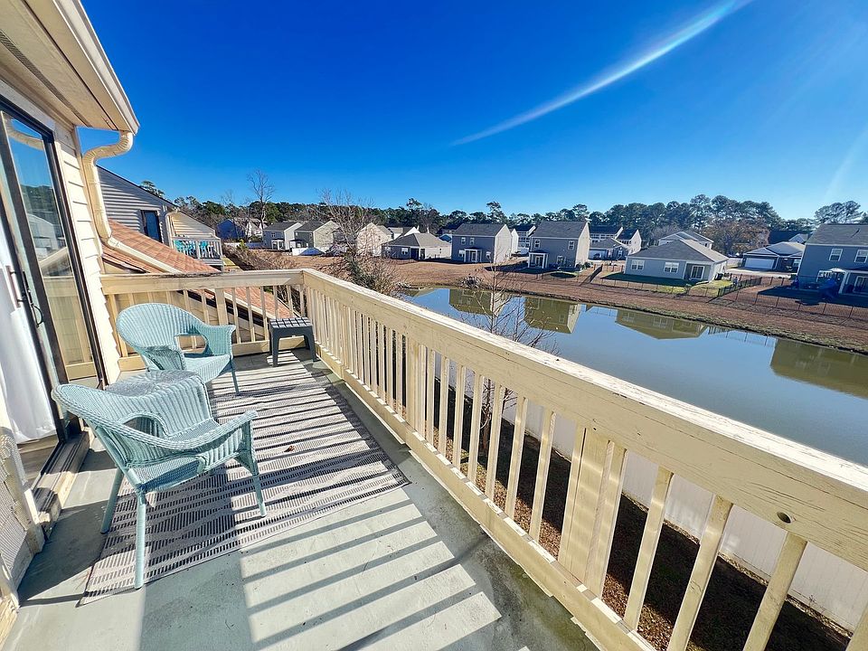 1st image of 510 Fairwood Lakes Dr #14