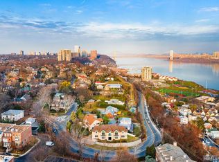 1 State Route 5, Fort Lee, NJ 07024