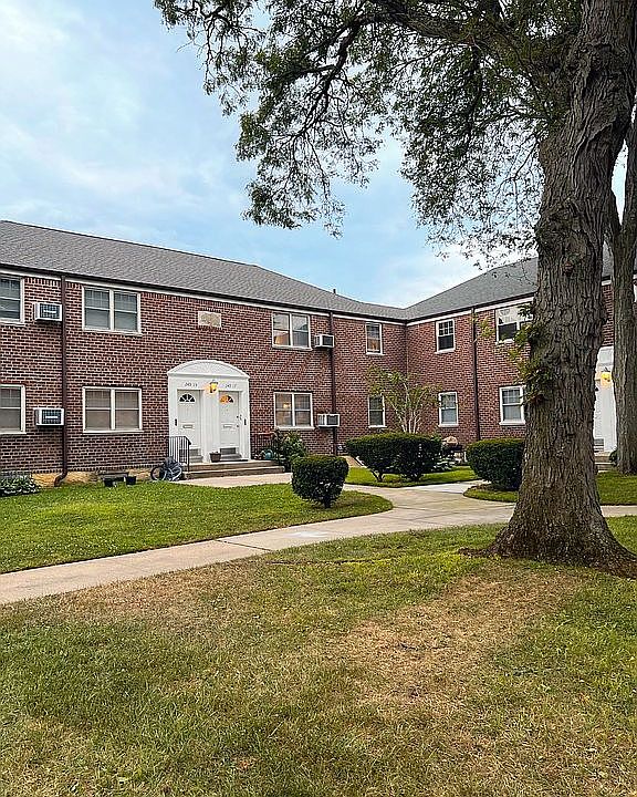 1st image of 249-17 61st Ave #464