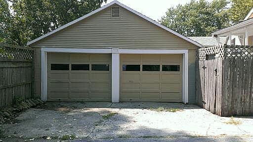 5th image of 2607 Essex Ave