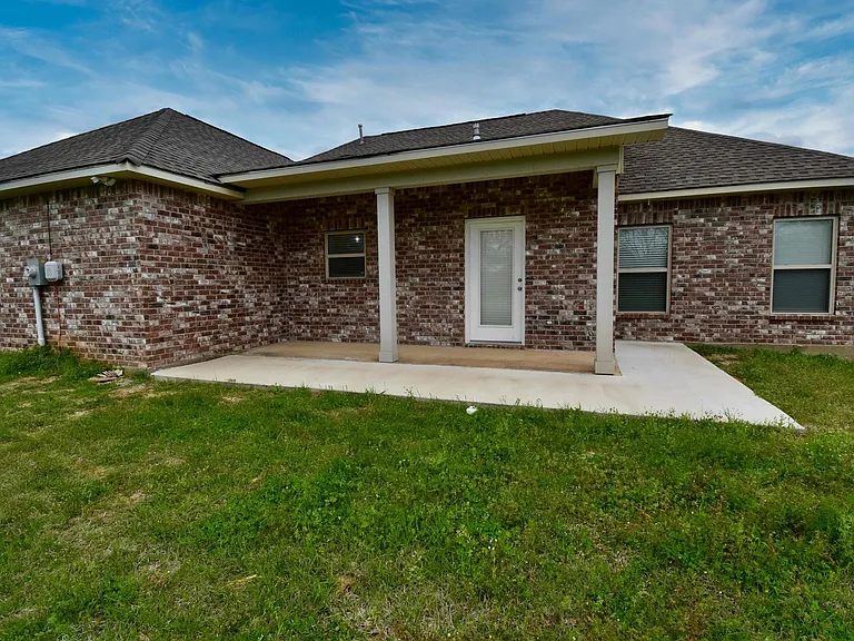 112 Haley Ln — Photo 27
