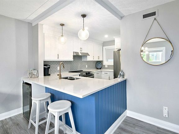 5th image of 797 Johnston Park Ave