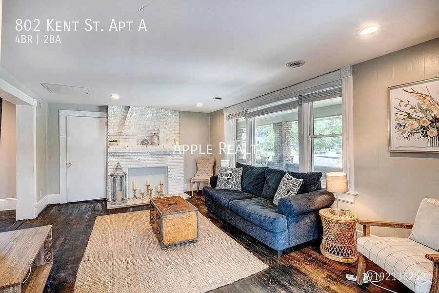 802 Kent St. Apt A - Available now! — Photo 3