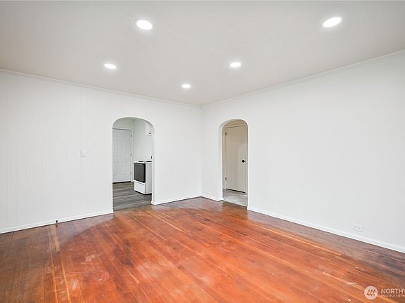 3rd image of 527 24th Avenue