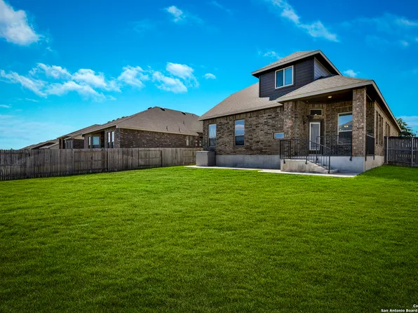 920 Kauri Cliffs, Cibolo, TX 78108