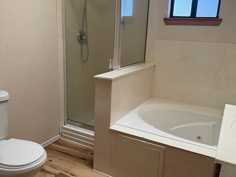 2801 Nakomis Dr NE — Photo 16