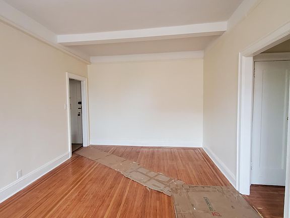 2nd image of 531 E Lincoln Ave APT 1I