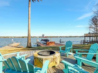 870 Lake View Dr, Montgomery, TX 77356