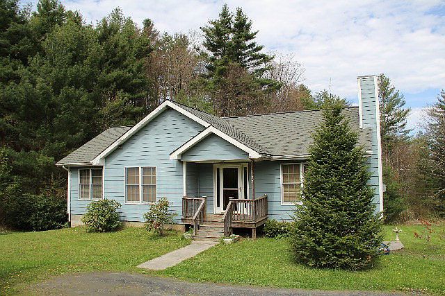 1st image of 122 Davis Acres Dr