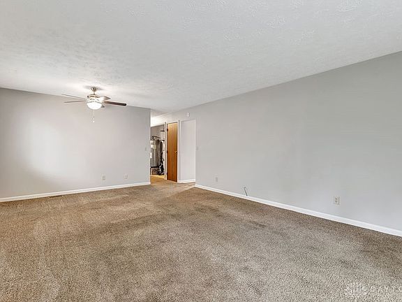 3rd image of 1813 Waynebrook Dr