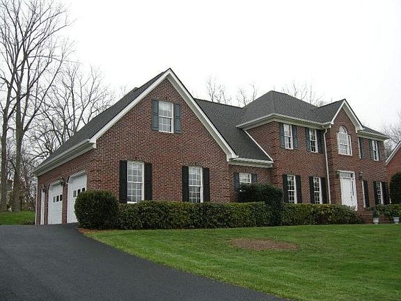 2nd image of 425 Loretto Dr