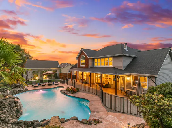 4106 Hidden Valley Ct, Medford, OR 97504