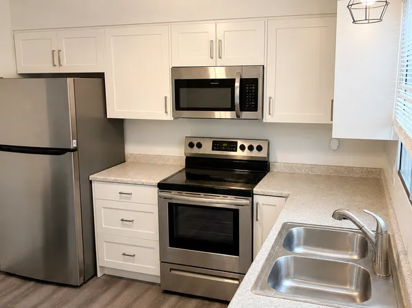 88 W 50 S Unit V1, Centerville, UT 84014