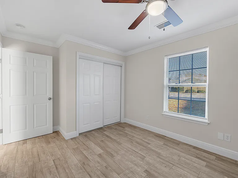 Robertsdale Village Apartments — Photo 46