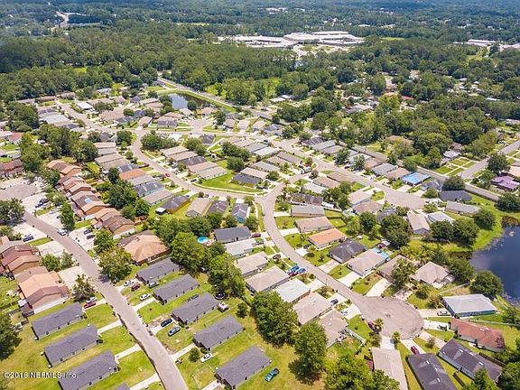 3rd image of 7758 Mordecai Ct