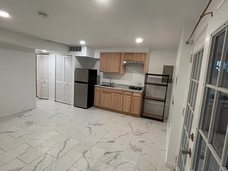 2903 Williamsburg Ct — Photo 6
