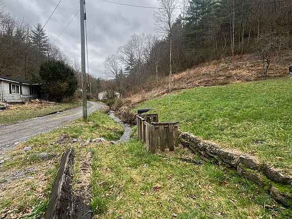 9th image of 345 Mary Branch Rd