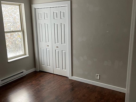 5th image of 42404 Montana Ave