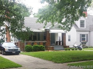 1916 S Walnut St, Springfield, IL 62704