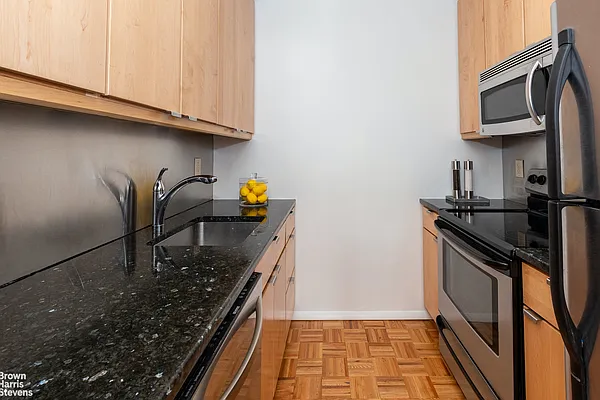 Rented by Brown Harris Stevens | media 32