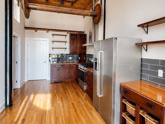 2nd image of 491 Dutton St Unit 505