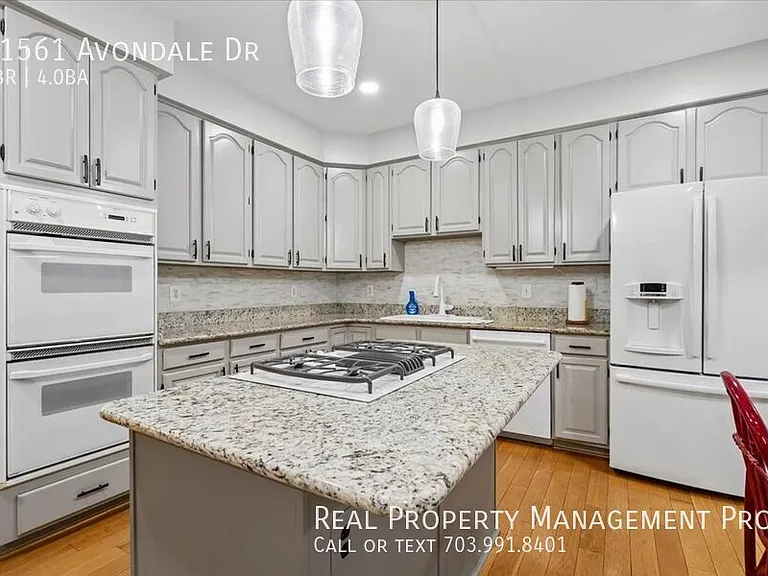 11561 Avondale Dr — Photo 16