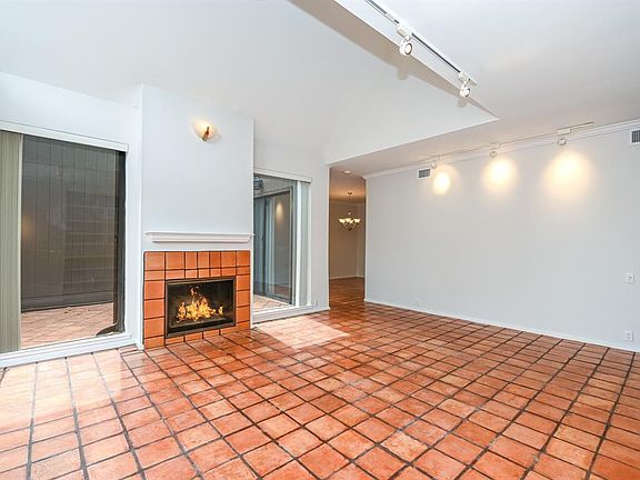 5th image of 167 Litchfield Ln