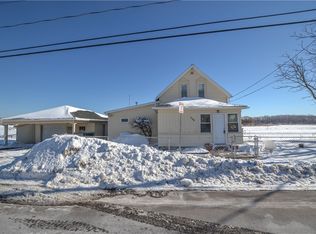 390 Manitou Rd, Hilton, NY 14468