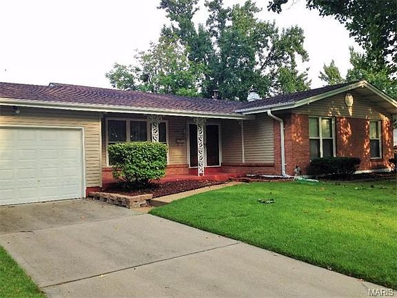 This home is served by the Ferguson/Florissant School District with all City of Florissant amenities.
