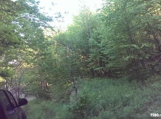 706 S Mountain Blvd, Mountain Top, PA 18707